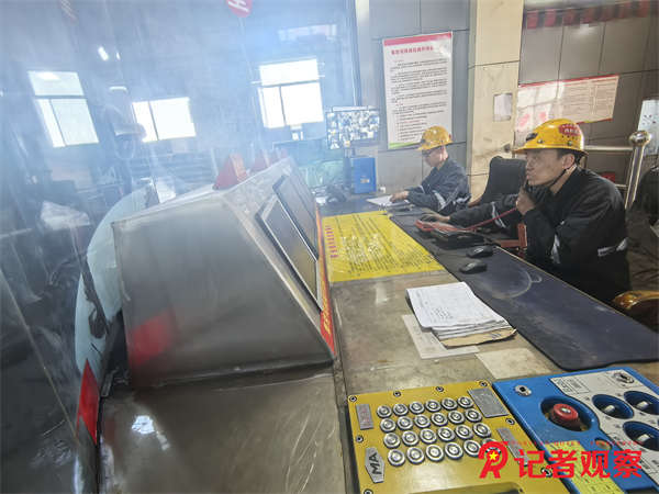 同發(fā)東周窯煤業(yè)公司員工堅(jiān)守崗位保駕護(hù)航企業(yè)發(fā)展 (2)